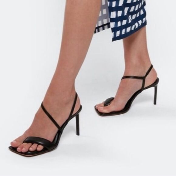 RARE JACQUEMUS Les Limone Sandals in Black - Picture 1 of 9